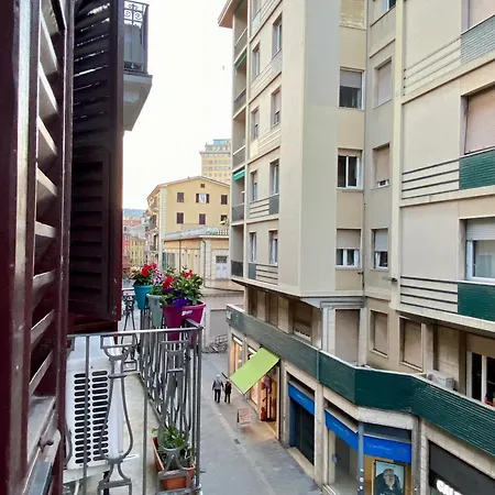 Cinque Terre Casa Gina 公寓 斯培西亚